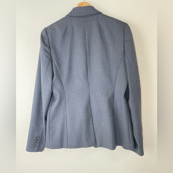 J.Crew 1035 Supper 120s Pinstriped Blazer in Gray - Picture 2 of 16